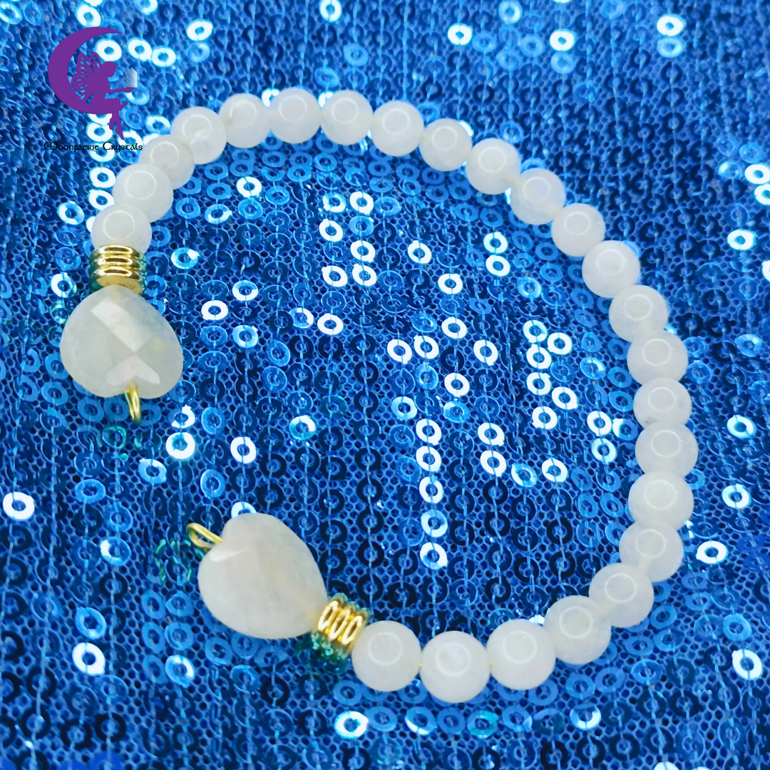 🌙 Lunar Love Goddess Moonstone Bangle
