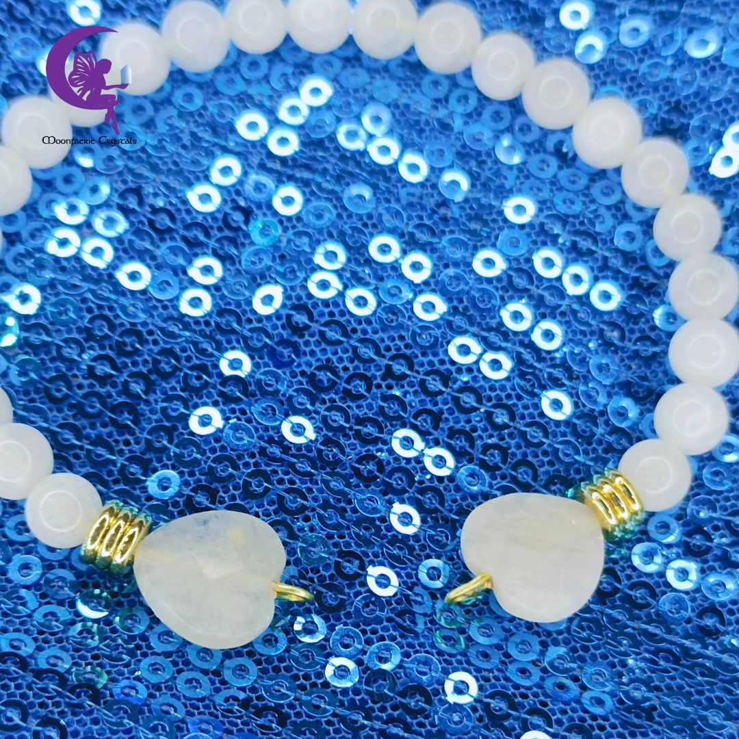 🌙 Lunar Love Goddess Moonstone Bangle