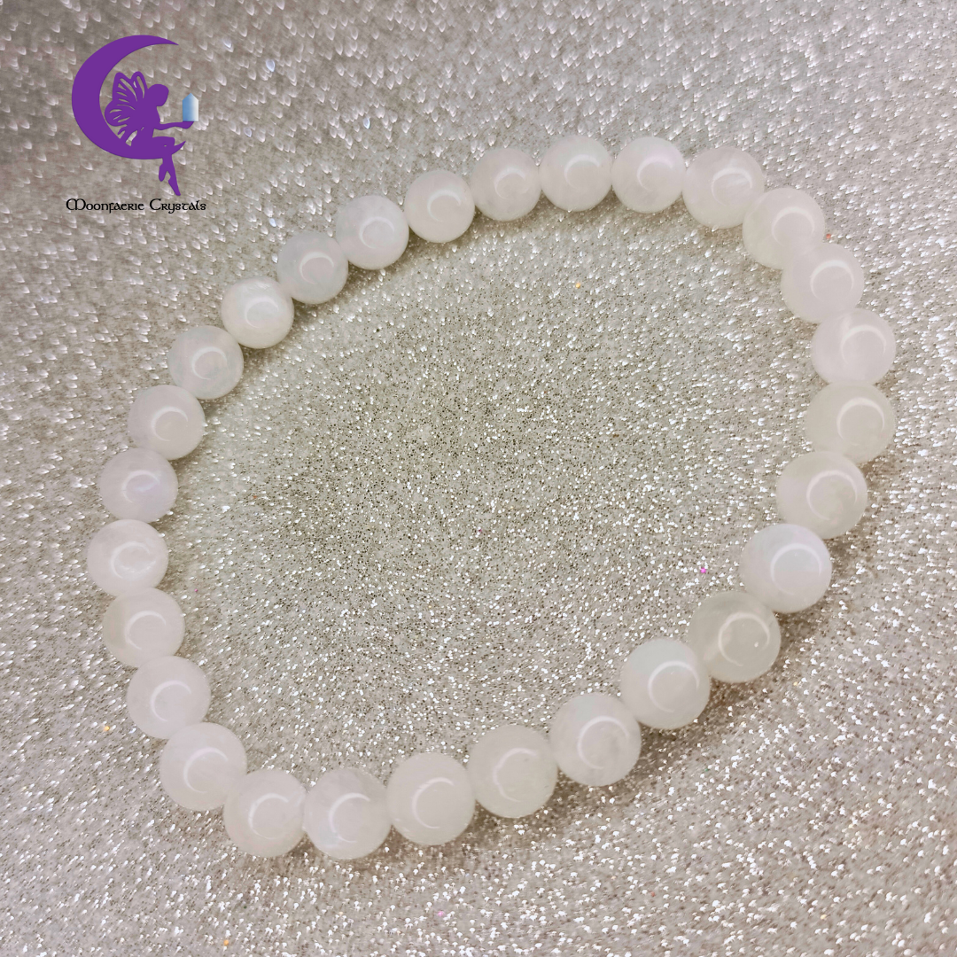 Moonstone Bracelet - Awaken your divine feminine