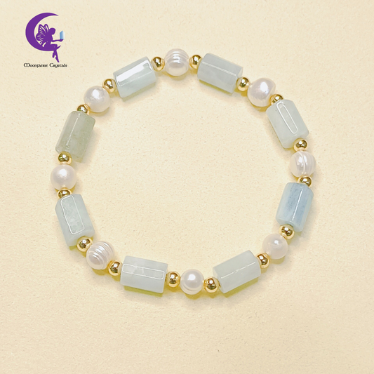 Aquamarine Regal Elegance Bracelet - Gemstone Meets Pearl